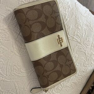 Authentic Coach Wallet